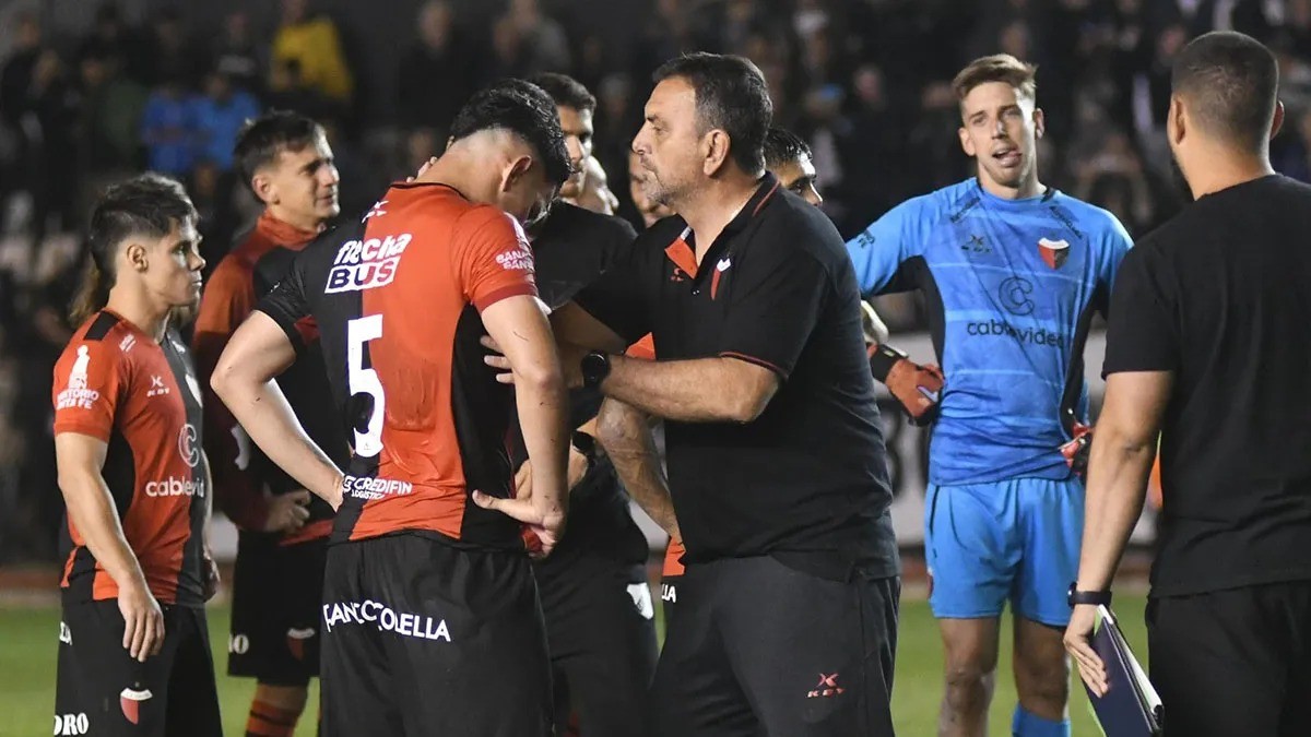 Colón fuera del Reducido: ¿continuará Osella siendo el director técnico? | Deportes