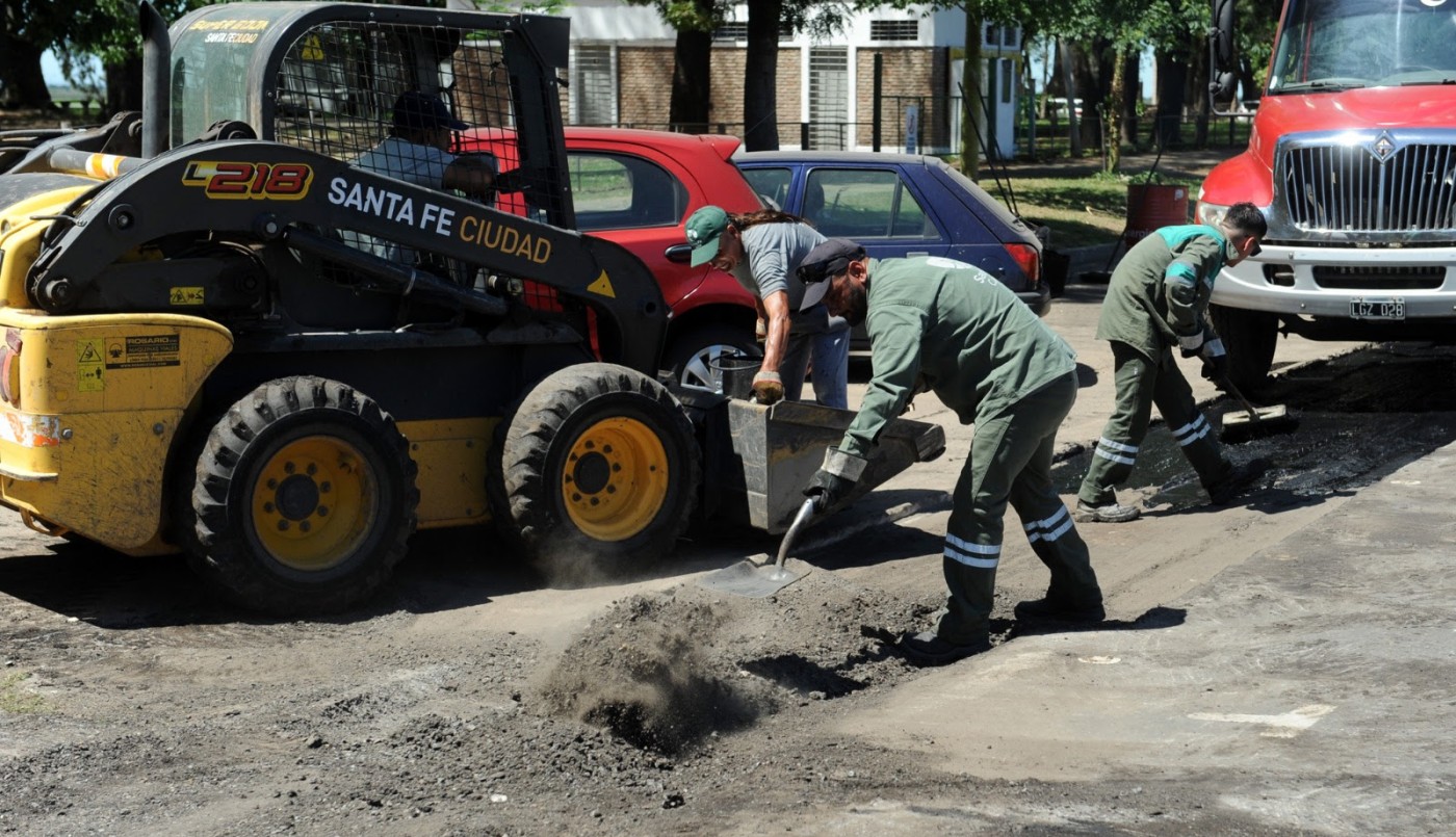 Continúan este jueves los trabajos de bacheo en distintos puntos de la ciudad | Noticias