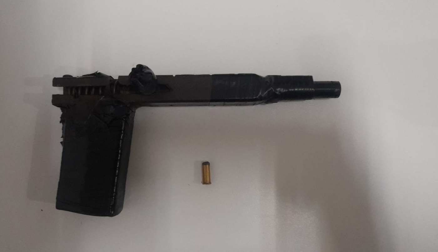 Un adolescente fue detenido por portación de arma en Rincón | Policiales