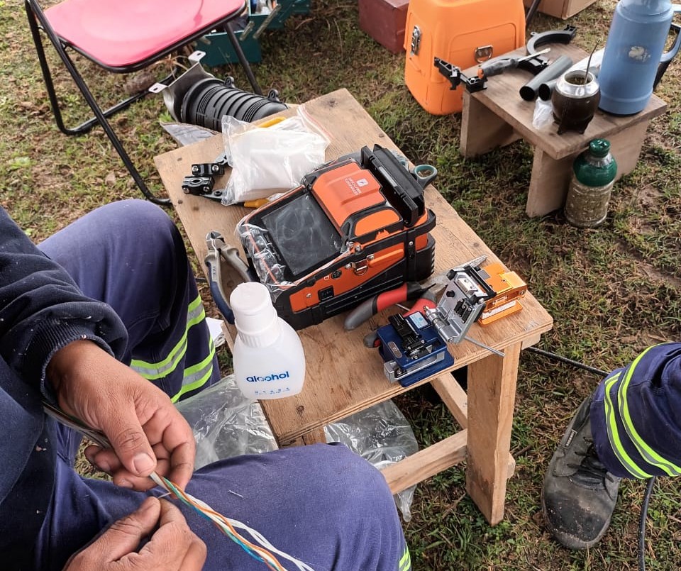 ASSA incorporó tecnología para repara fibra óptica en grandes acueductos | Noticias