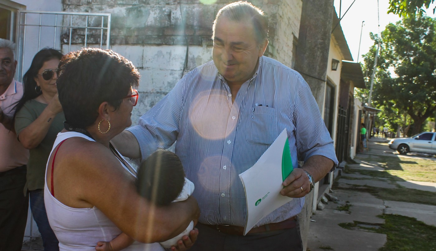 Entregaron escrituras a vecinos de barrio Ceferino Namuncurá | Noticias