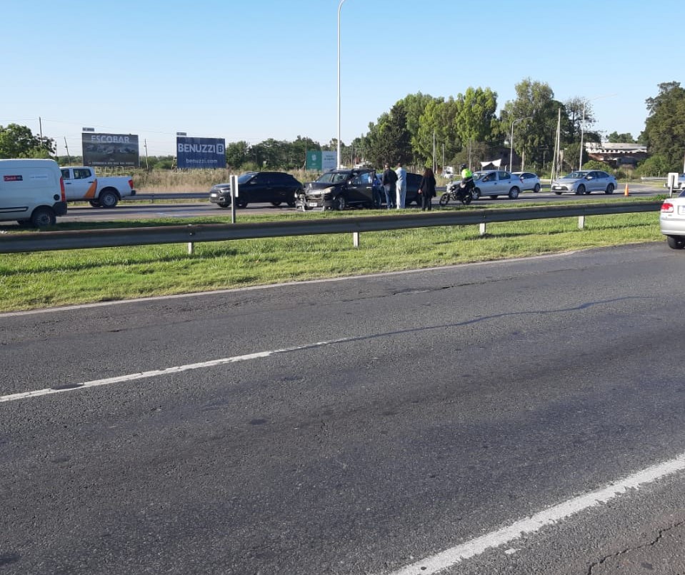 Cuádruple choque en la autopista Rosario - Santa Fe | Policiales