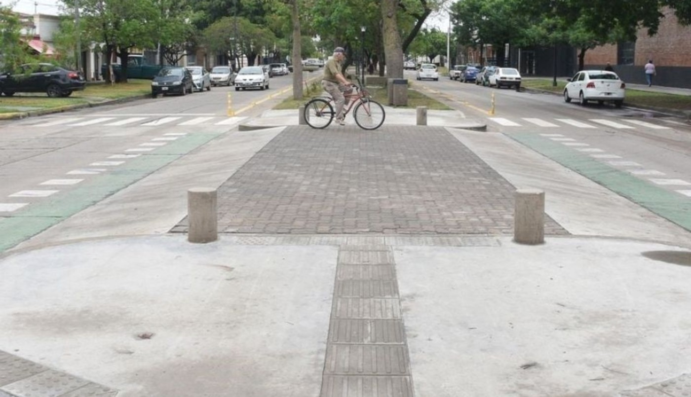 Proponen instalar "manda-peatones" en la costanera para evitar accidentes | Información General