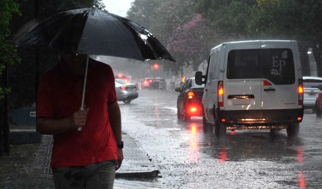 Emiten un alerta naranja por tormentas para este domingo | Información General