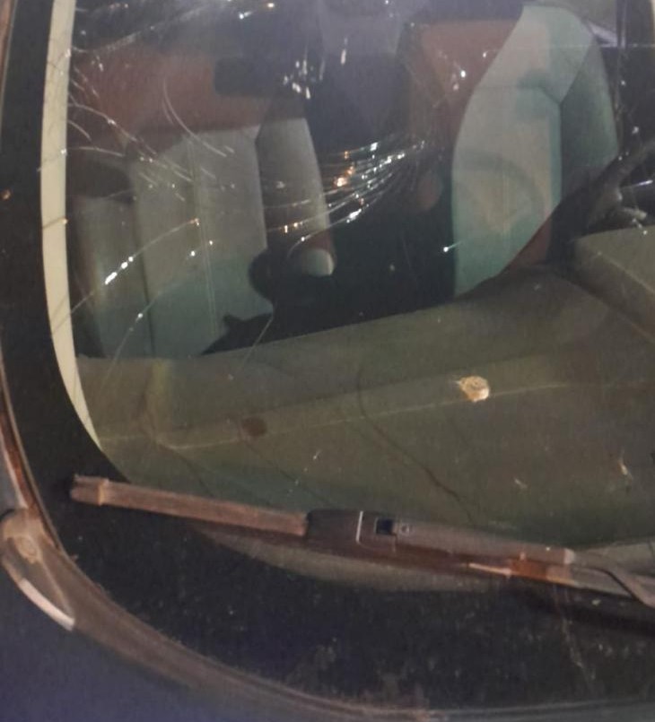 Denuncian que vehículos recibieron "piedrazos" en Circunvalación Oeste | Policiales