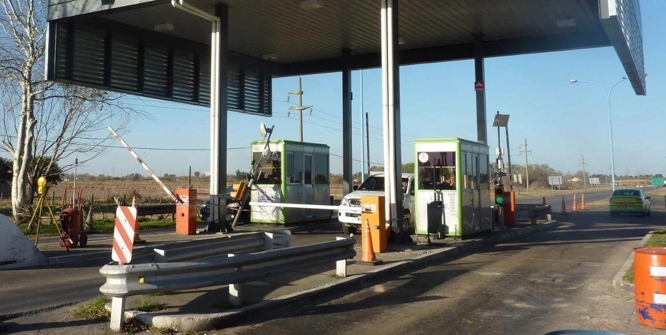 Se levantó el pago del peaje en el acceso a la autopista Santa Fe - Rosario | Noticias