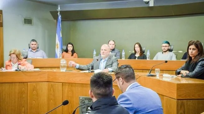 Juicios por jurados en Santa Fe: quiénes conforman el padrón inicial | Judiciales