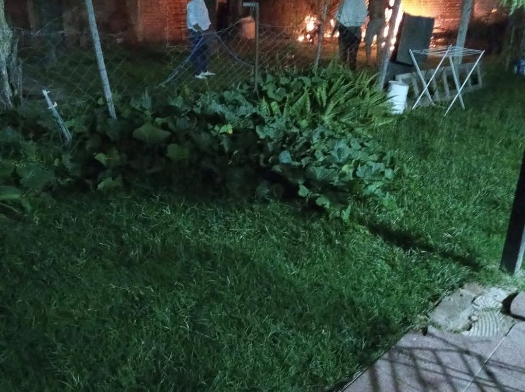 Sauce Viejo: vecinos ayudaron a apagar un incendio en una casa | Policiales
