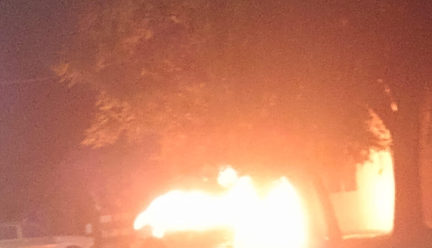 Incendiaron un auto en Espora y Zavalla | Policiales
