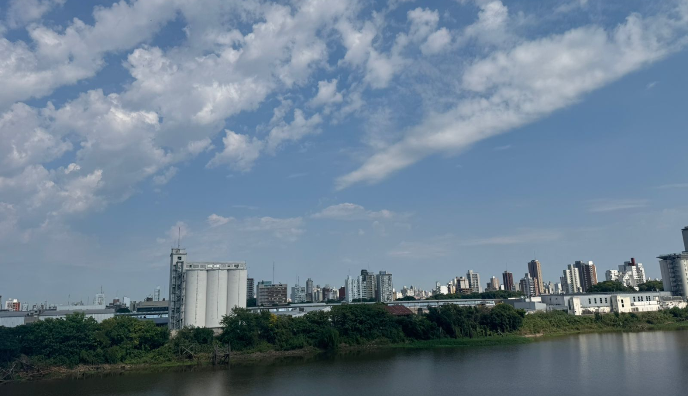 Sábado con lluvia tempranera: Cómo sigue el tiempo en Santa Fe | Información General