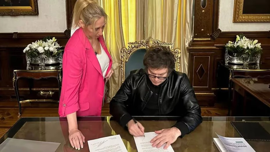 Milei firmó el proyecto de Ficha limpia con el que CFK no podría ser candidata | Información General