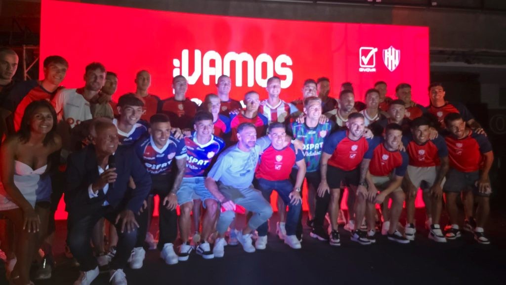 Unión presentó su nueva camiseta para la temporada 2025 | Deportes