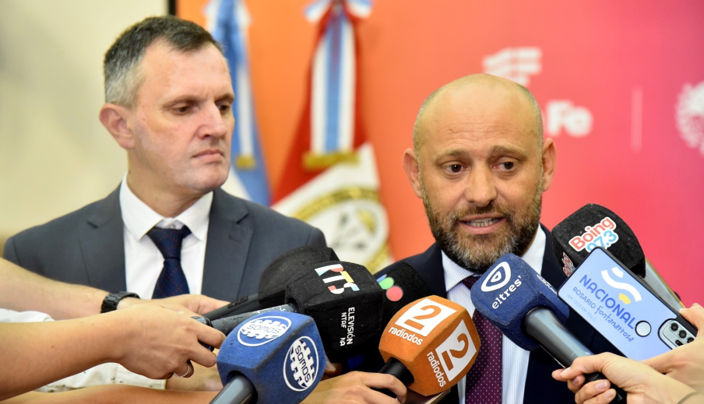 El gobierno licitó la compra de cañería para la construcción de cinco gasoductos | Información General