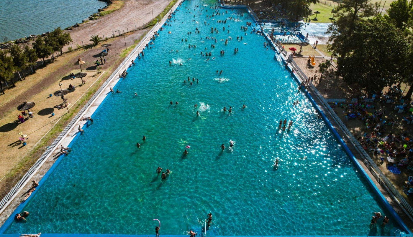 Los parques acuáticos se suman a la oferta para disfrutar la provincia | Información General