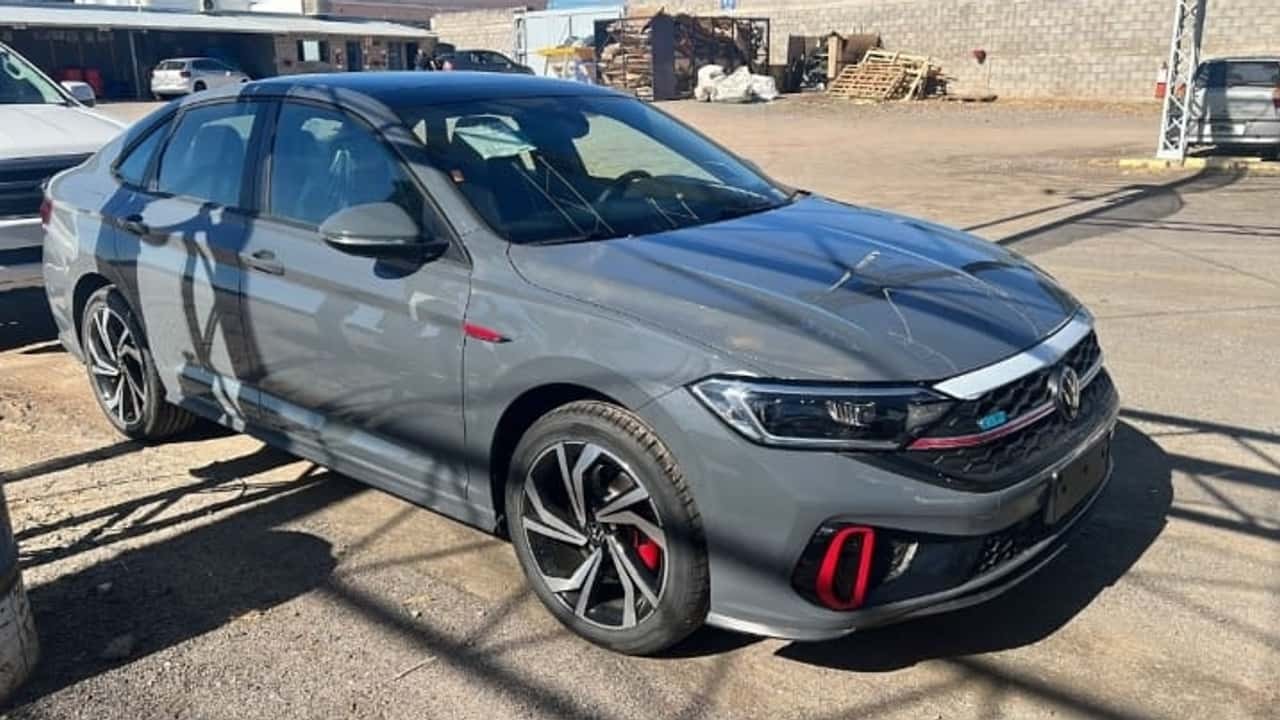 El Gobierno nacional redujo los impuestos a los autos importados | Nacionales