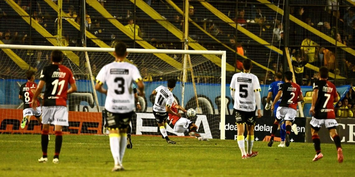 Colón perdió el invicto y la punta ante Almirante Brown | Deportes