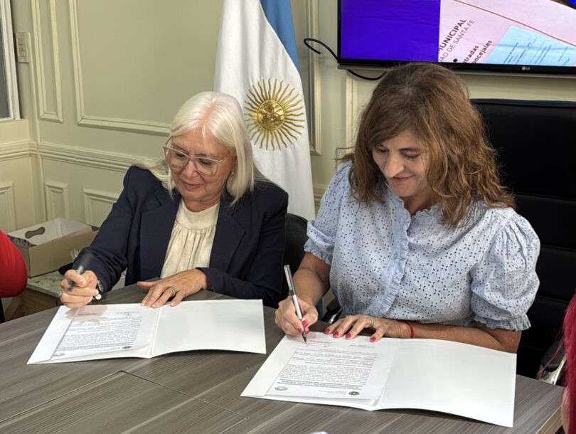 Este viernes vuelve la Feria de Emprendedoras a la explanada del Concejo | Legislativas