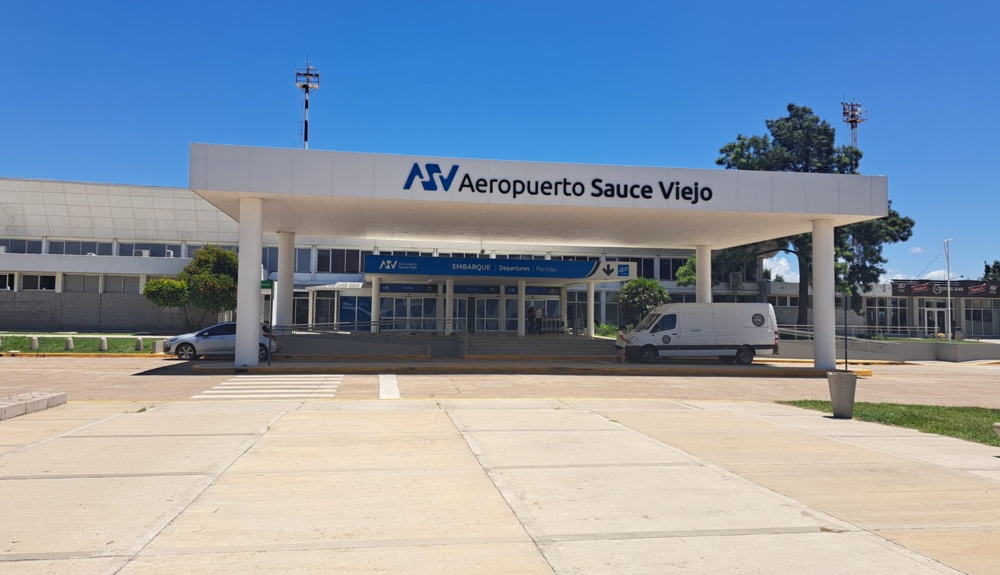 Aeropuerto de Sauce Viejo: se habilitan exportaciones directas | Información General