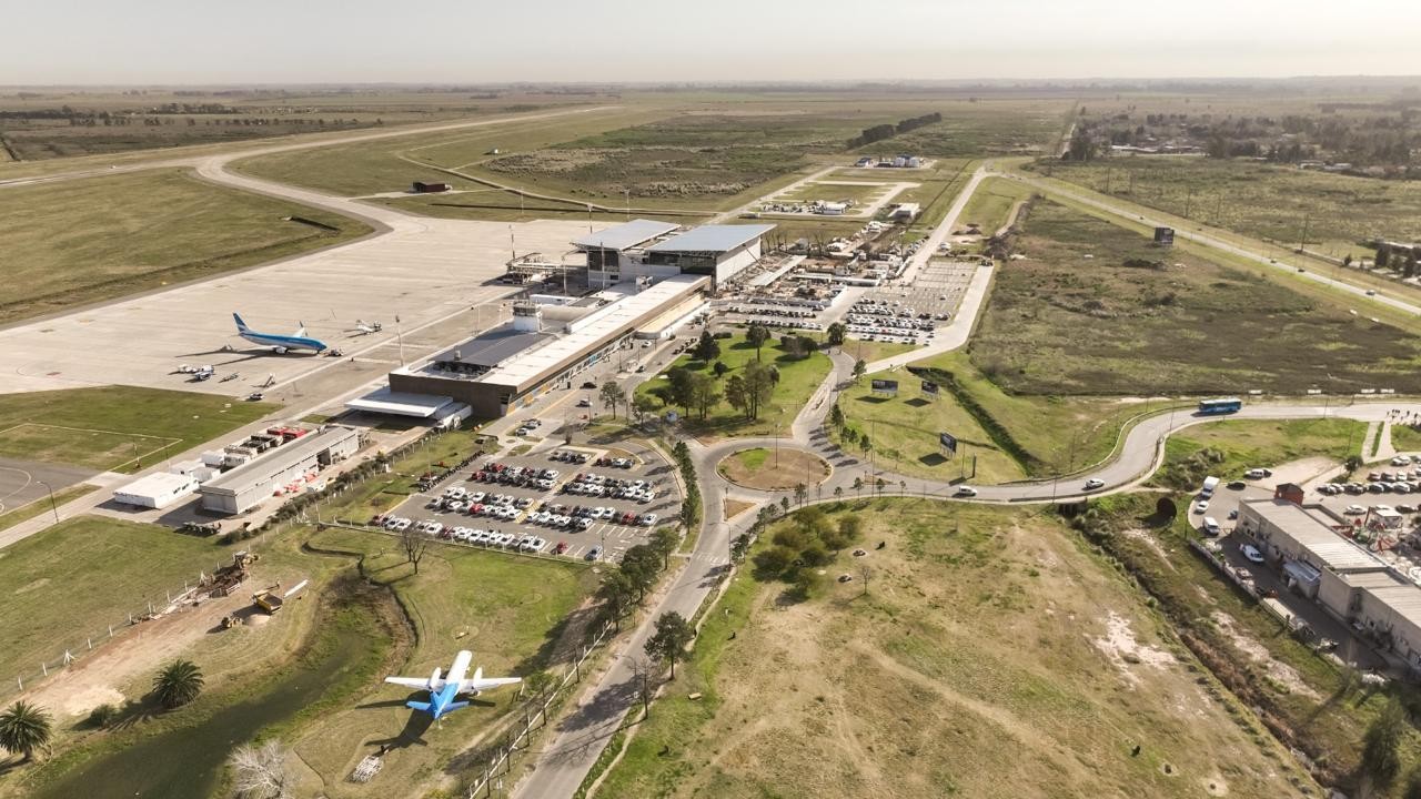 Comercio Exterior: se podrá exportar por los aeropuertos internacionales de Santa Fe sin pasar por Ezeiza | Información General