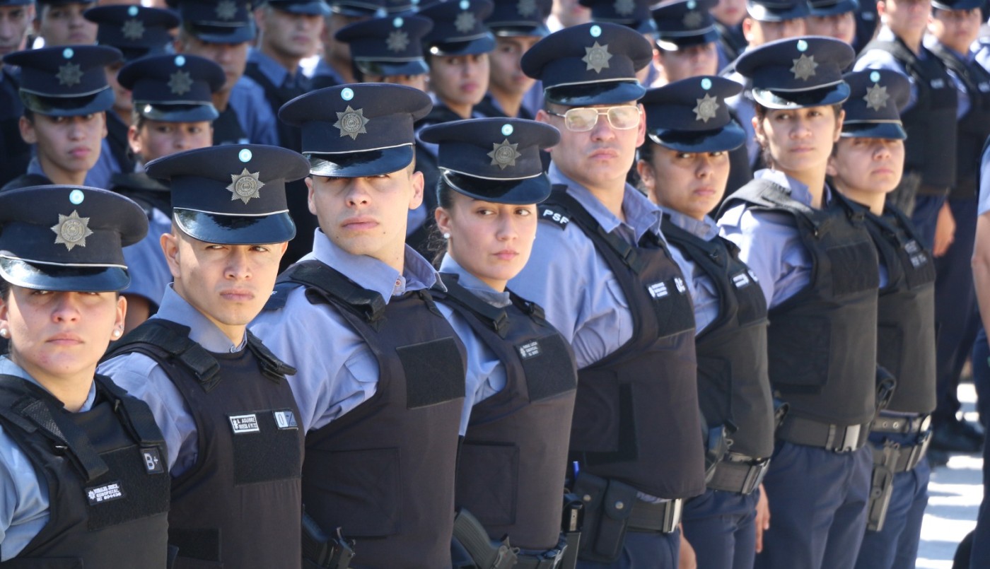 Provincia incorpora 1.100 agentes a la Policía de Santa Fe | Nacionales