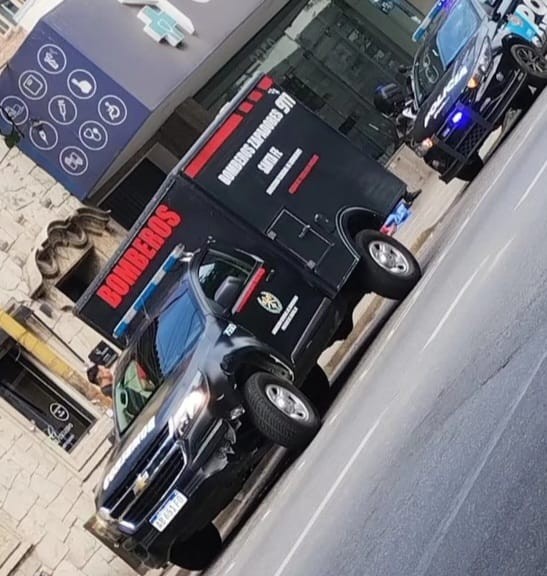 Falleció una mujer mientras caminaba por Avenida Rivadavia | Policiales