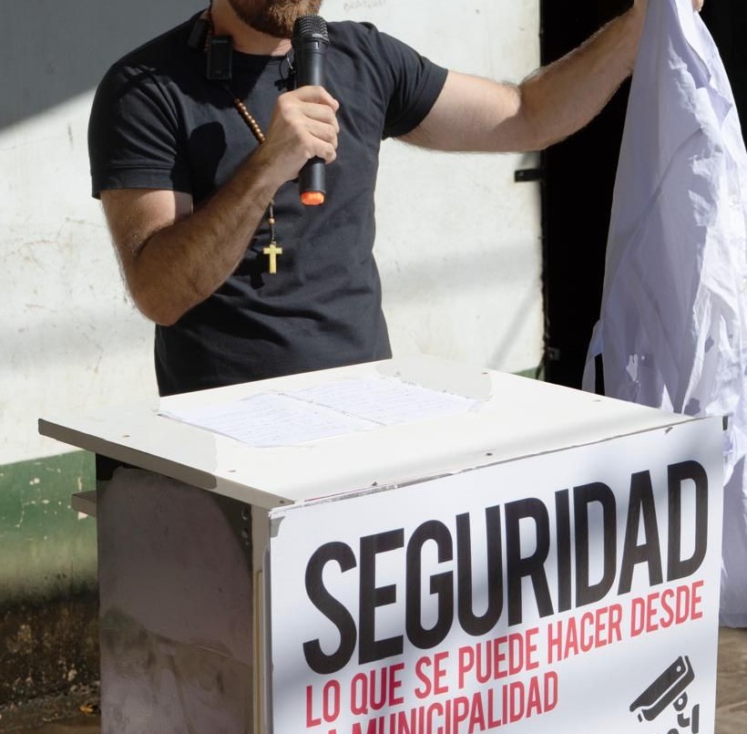 Pedro Medei:  “Le decimos No al cierre de Comisarías y Si a la protección de escuelas, clubes e instituciones” | Legislativas