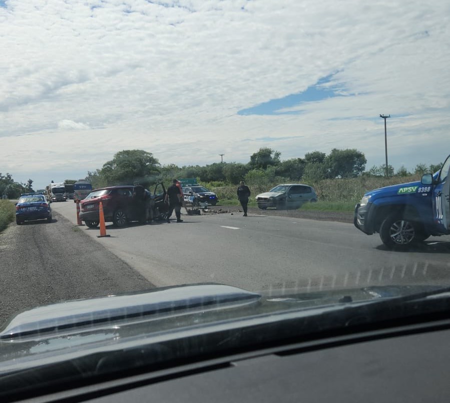 Ruta Nacional 11: fuerte accidente entre dos autos en la entrada a Nelson | Policiales