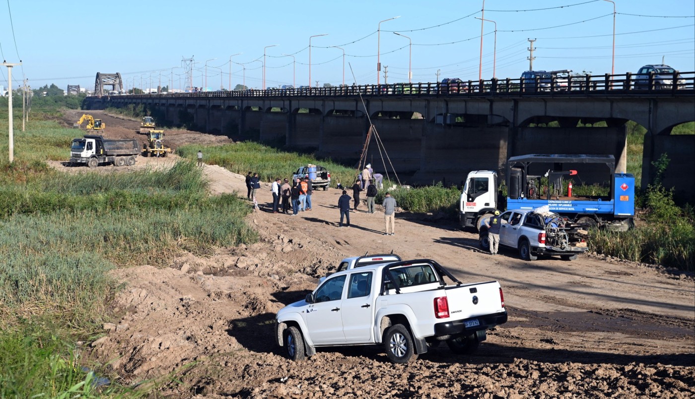 Poletti recorrió con Pullaro el avance de las obras del nuevo puente Santa Fe-Santo Tomé | Noticias