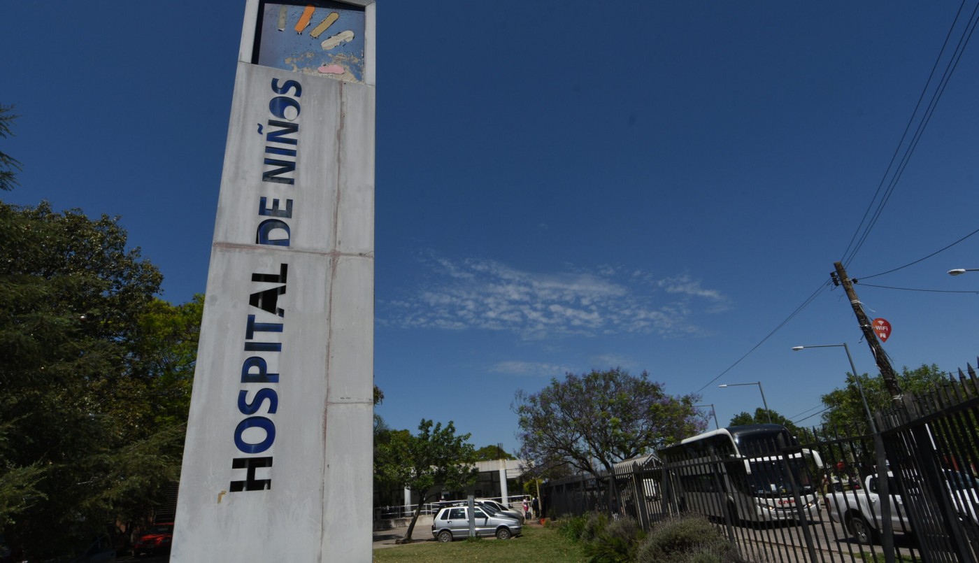 Escribieron insultos en el piso del Hospital de Niños "Dr. Orlando Alassia" | Noticias
