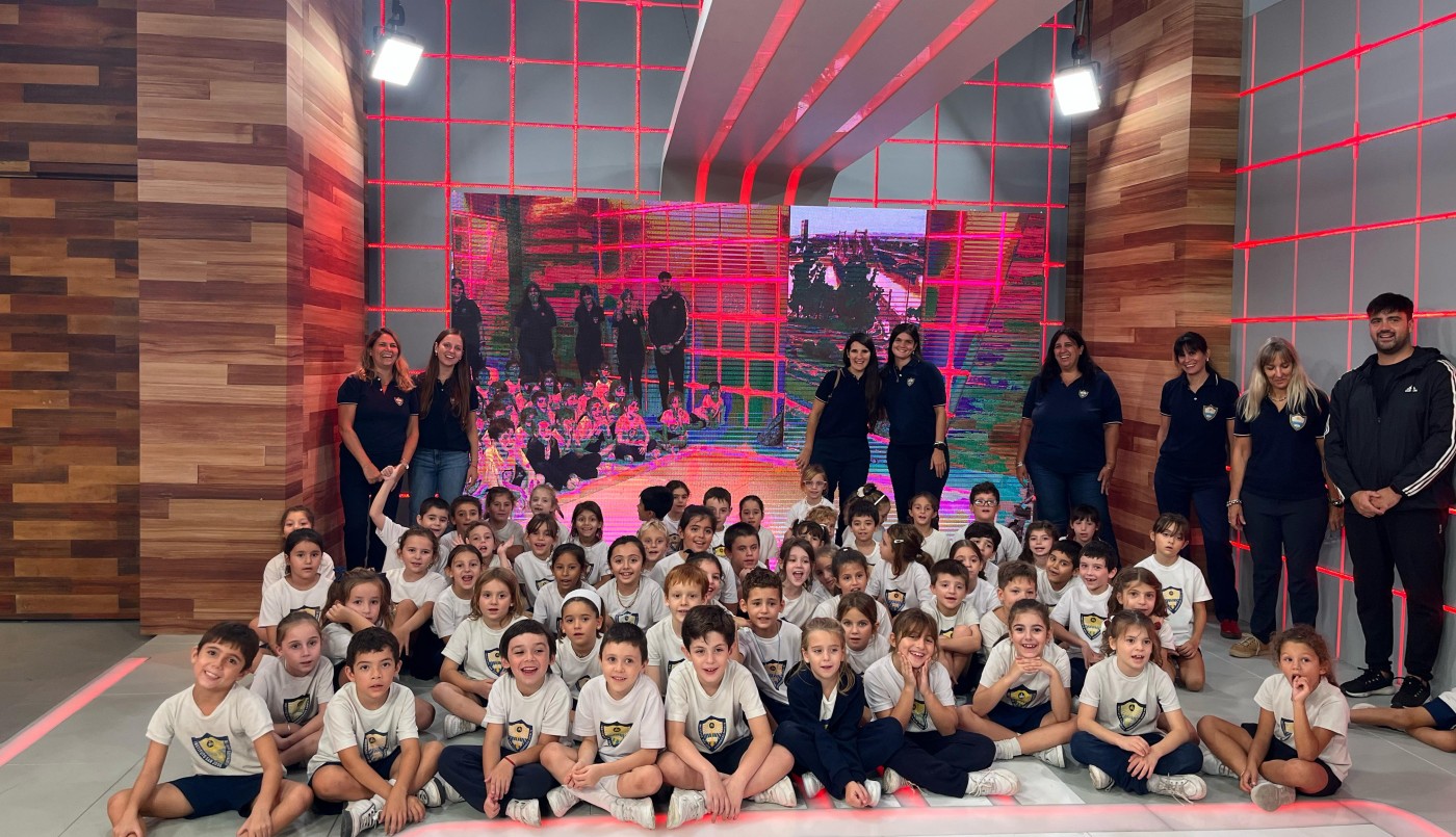 Alumnos del Colegio Adoratrices recorrieron las instalaciones de Telefe Santa Fe | Información General