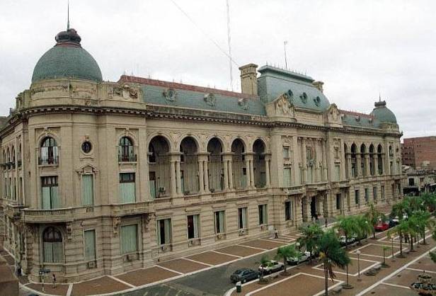 Paro de la CGT: ¿podría la provincia descontar el día por adherir a la medida? | Información General