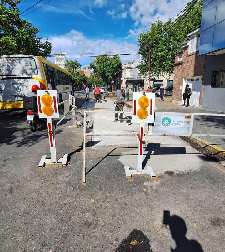 Paradas de colectivos: culminan los trabajos de bacheo en calle San Jerónimo | Noticias