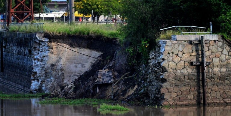 Se desplomó una parte del muelle del Puerto de Santa Fe | Noticias