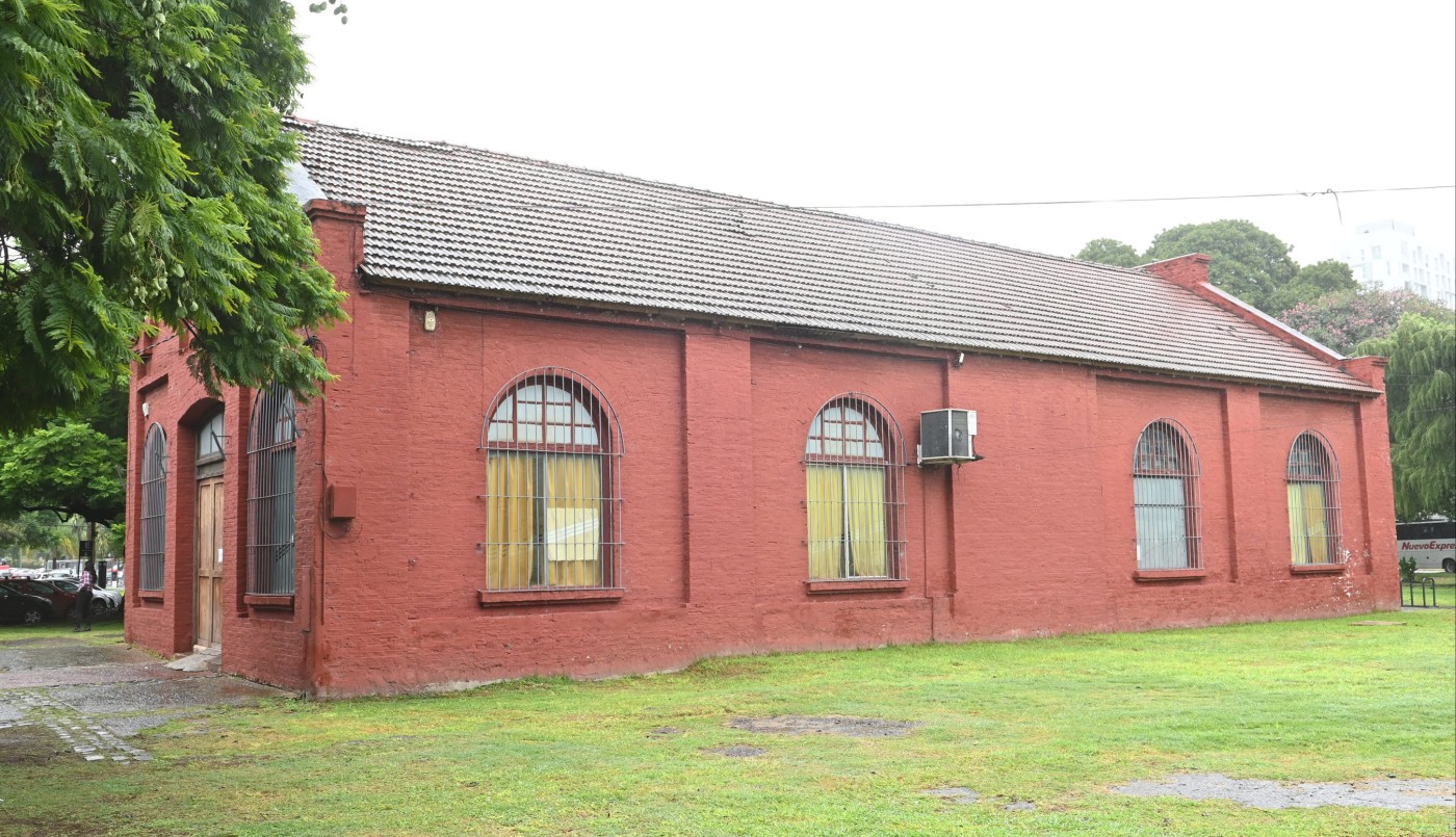 Se presentaron dos oferentes para reparar la cubierta del edificio secundario del Predio Ferial | Noticias