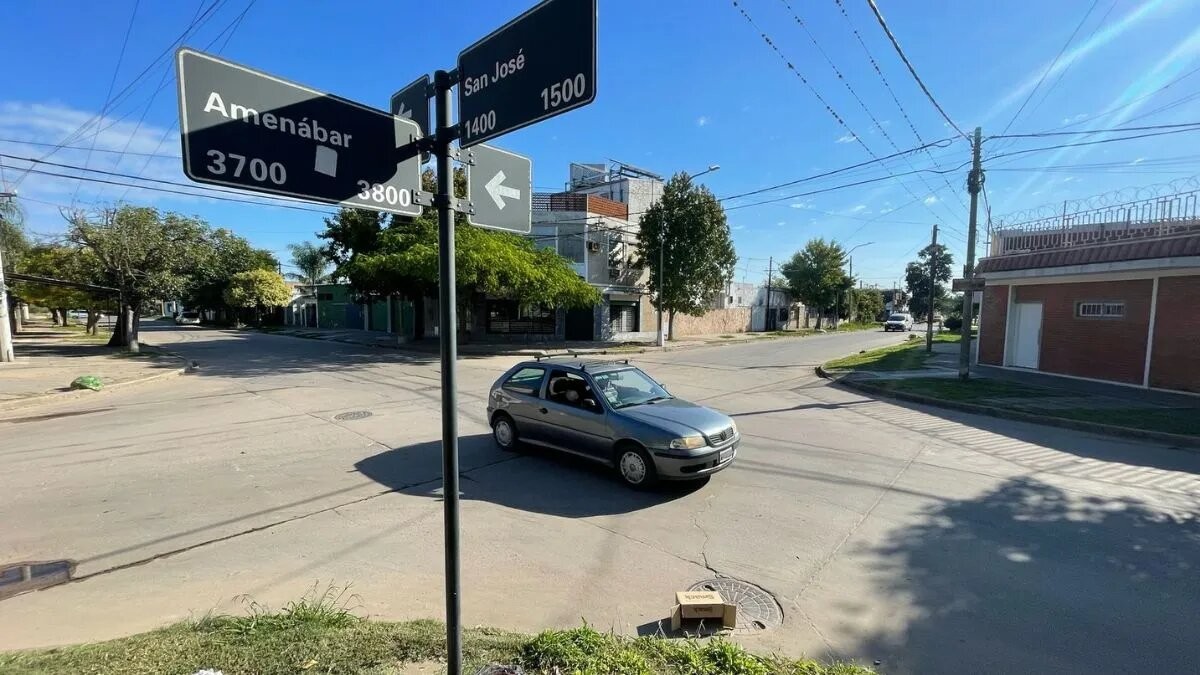 Barrio San Lorenzo: le robaron el arma reglamentaria a un policía y le dispararon | Policiales
