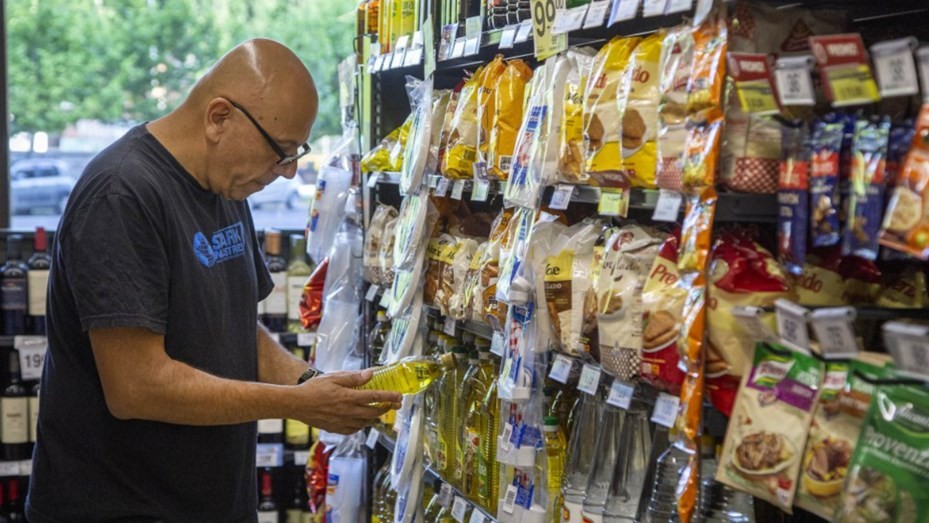 Sigue en caída el consumo en supermercados y autoservicios: 8,6% en el primer trimestre de 2025 | Nacionales