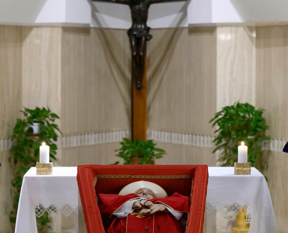 El Vaticano difundió las primeras imágenes del féretro del papa Francisco | Información General