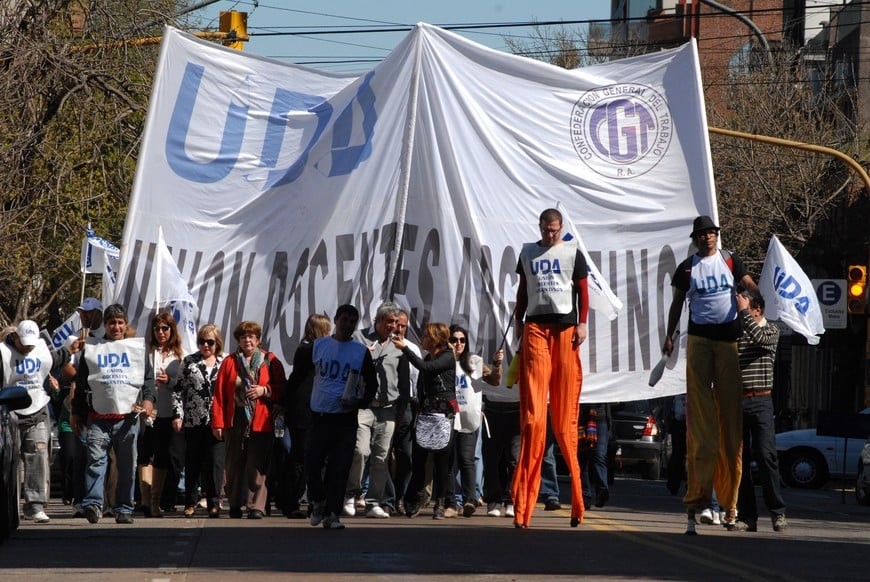 Un gremio docente denuncio al gobierno provincial ante la OIT | Información General