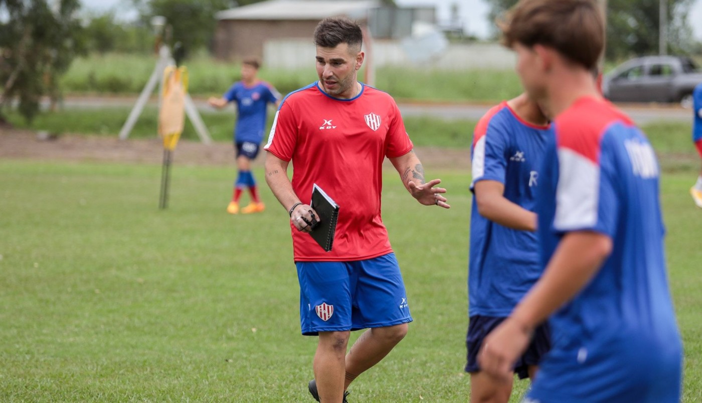 Para Nicolás Vazzoler  "el gol temprano fue determinante" | Deportes