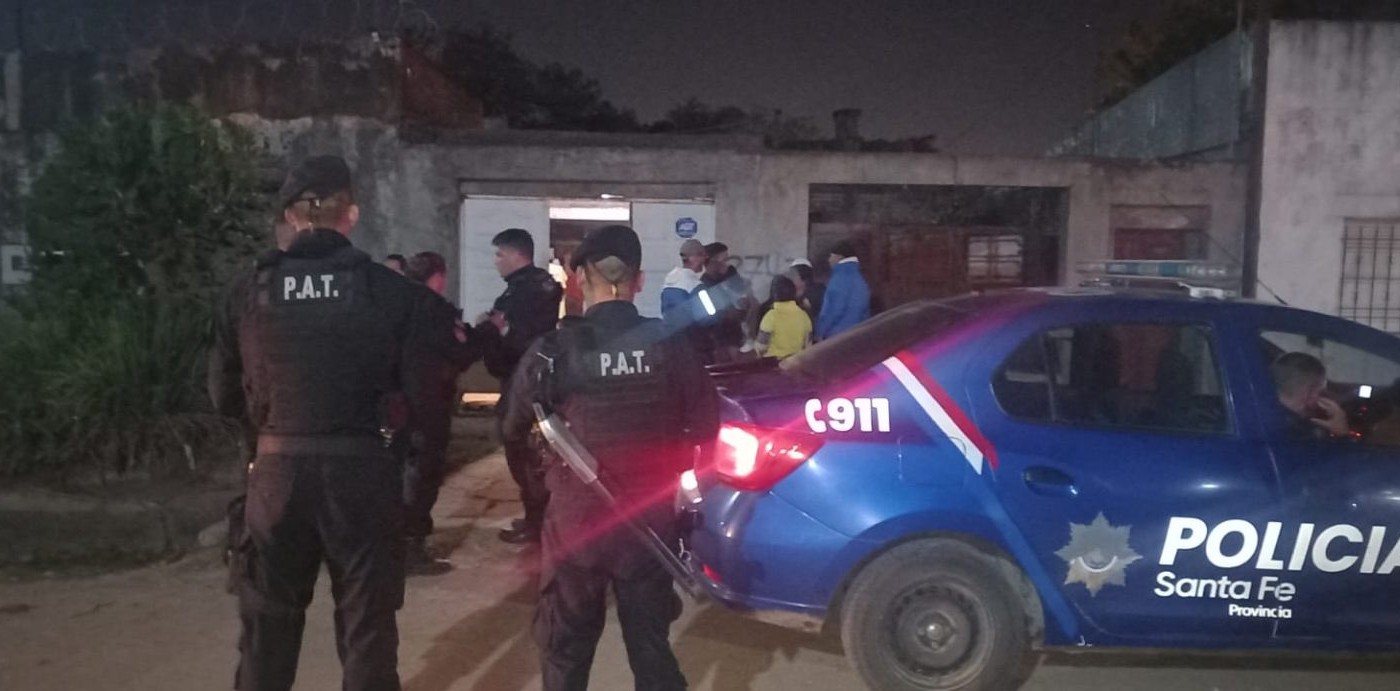 Atacaron a balazos a dos jóvenes en calle Lavaisse al 3700 | Policiales