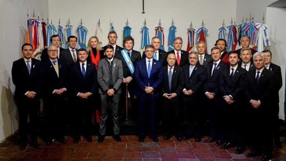 Nación y provincias tuvieron durante 2024 superávit fiscal por primera vez en casi 20 años | Nacionales