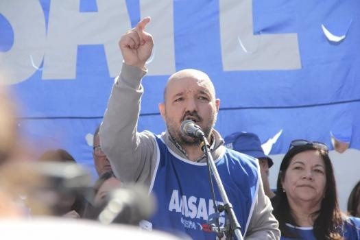 Alonso defendió el paro del miércoles: "El Gobierno eligió a los docentes como enemigos" | Información General