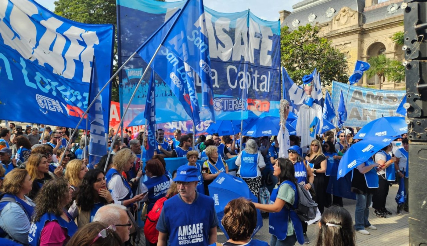 Amsafe se manifestó frente a Tribunales por la reforma jubilatoria | Información General
