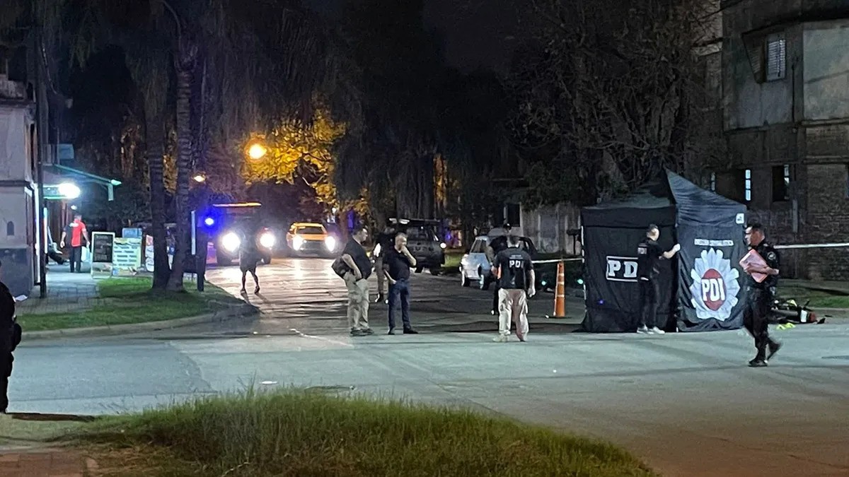 Barrio Los Hornos: un motociclista murió tras chocar contra una camioneta | Noticias