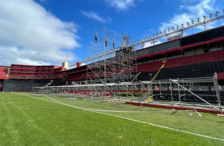 Comenzaron a armar el escenario para el show de La Renga en el estadio de Colón | Información General