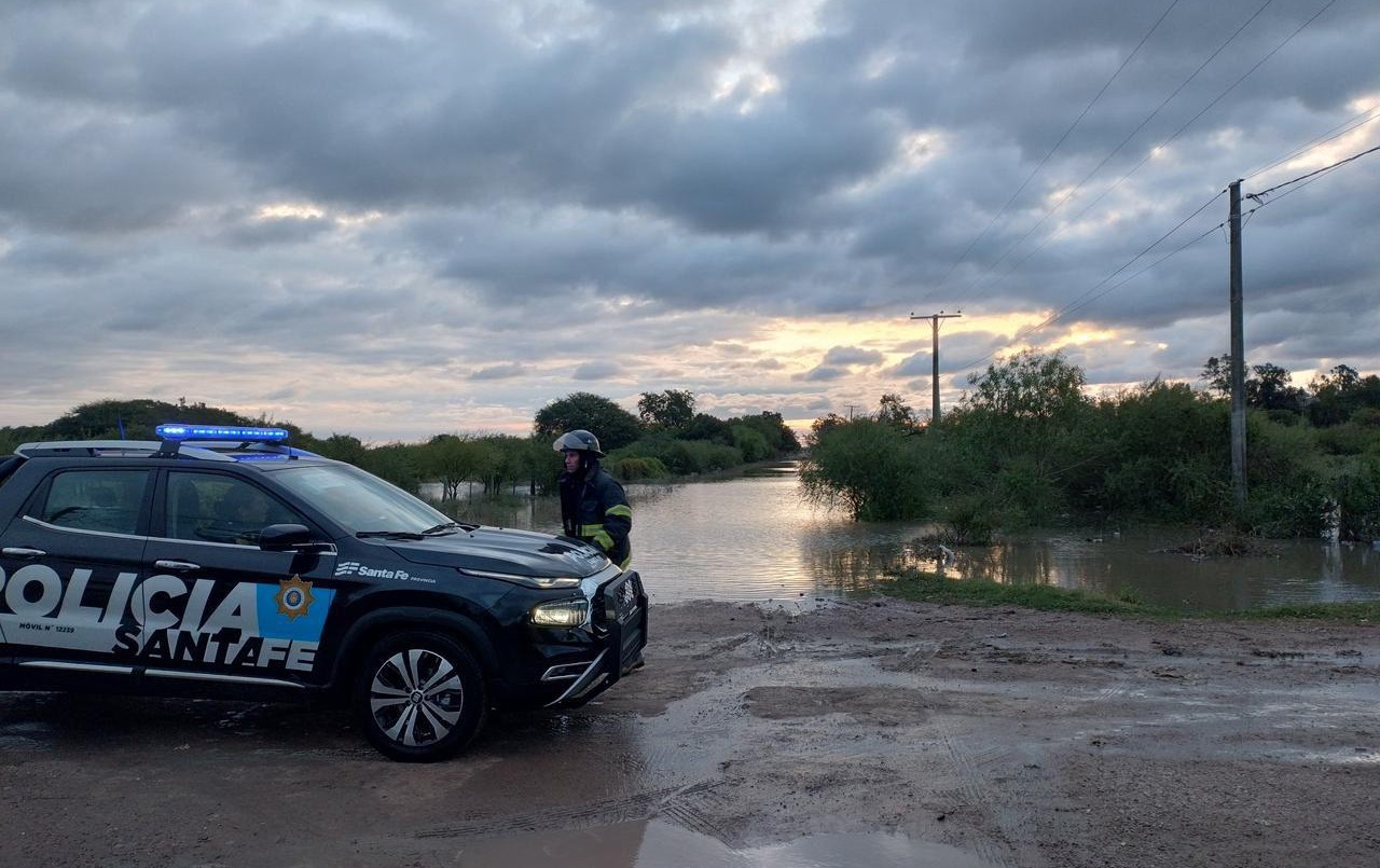 Temporal en Vera: la asistencia a los inundados continuó durante la noche | Información General
