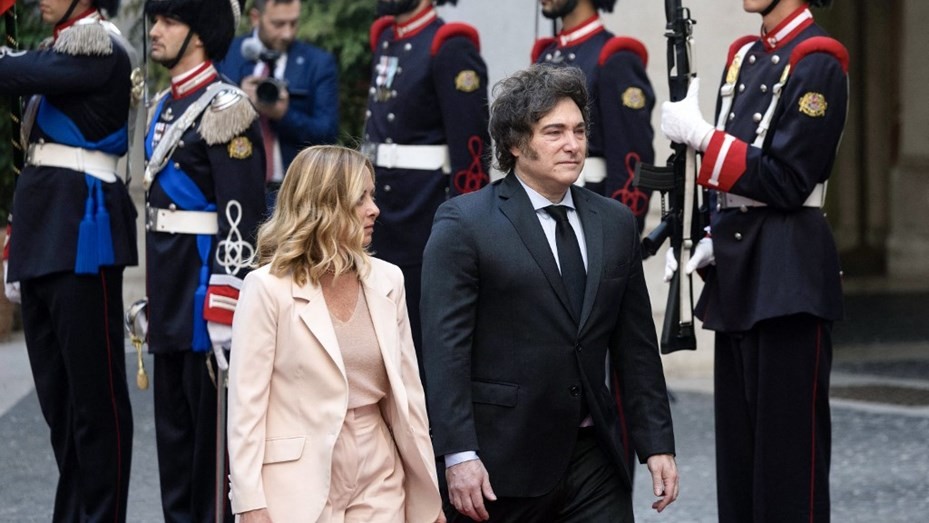 Milei y Meloni se reunieron en Roma y supervisaron un acuerdo entre YPF y la italiana ENI | Nacionales