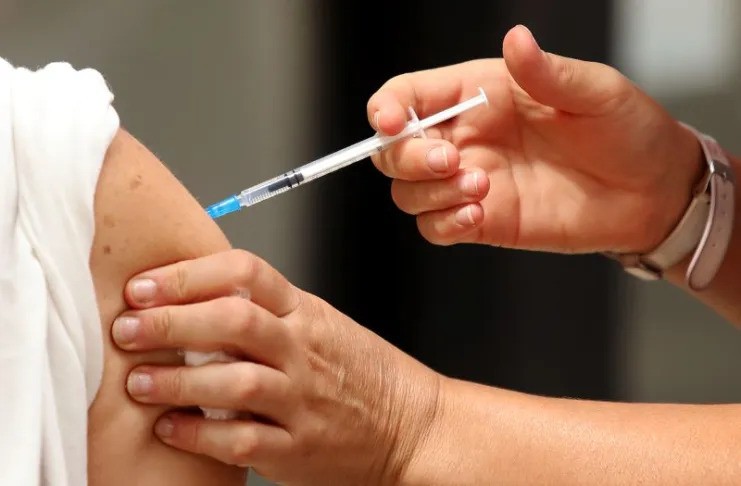 Conocé dónde te podés vacunar contra la gripe y la neumonía este jueves | Salud