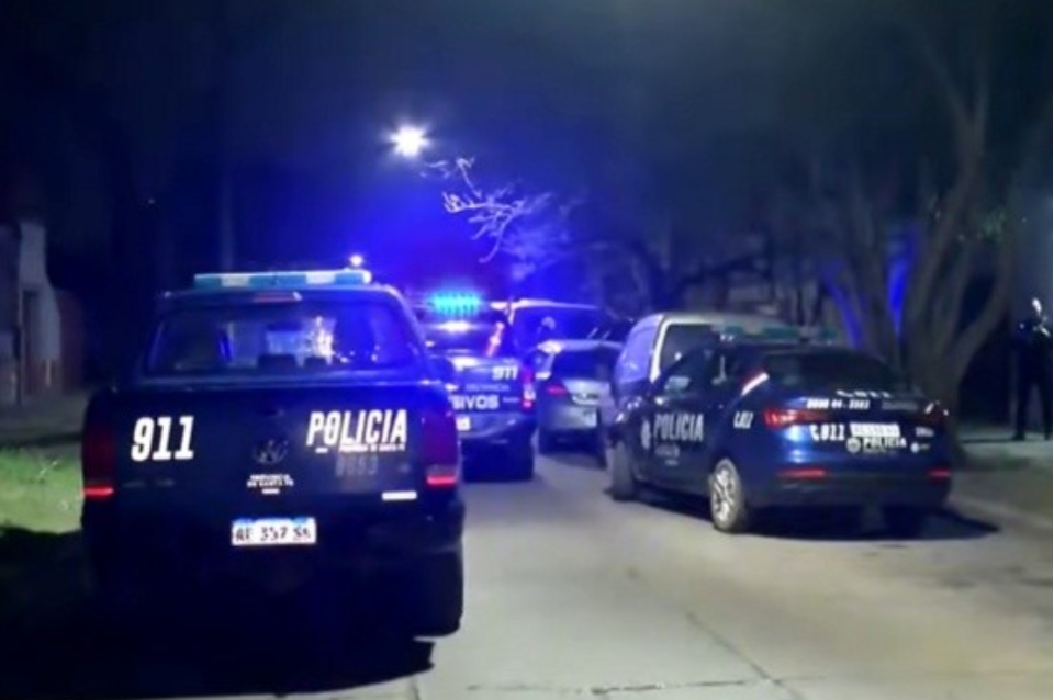 Robaron un auto y lo dejaron abandonado a veinte cuadras | Policiales