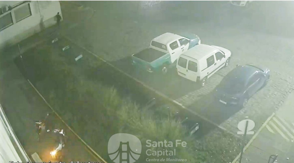 La GSI y el 911 detuvieron a un hombre que intentó robar una moto frente a la Municipalidad | Policiales